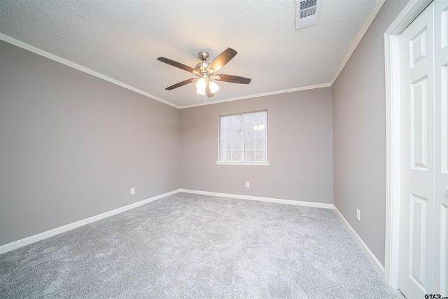 2802 Granite Dr, Longview, TX 75604