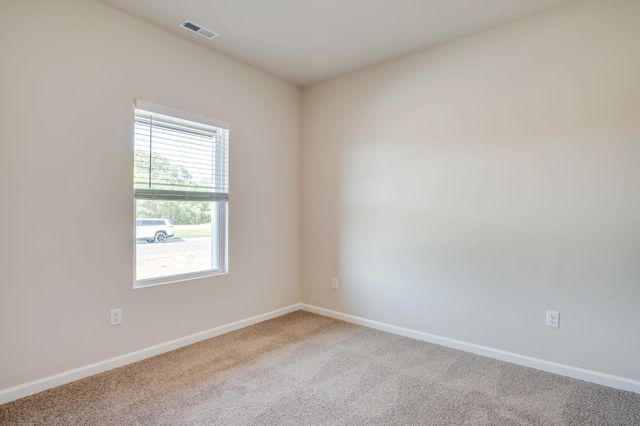 225 Lakeside Dr, Cheney, KS 67025