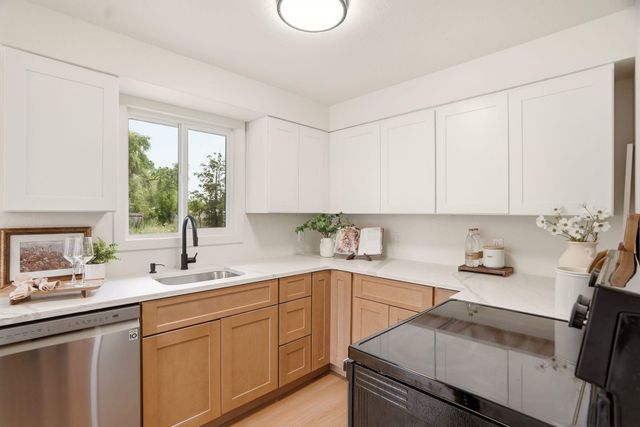 8309 E knox Ave, Spokane Valley, WA 99212