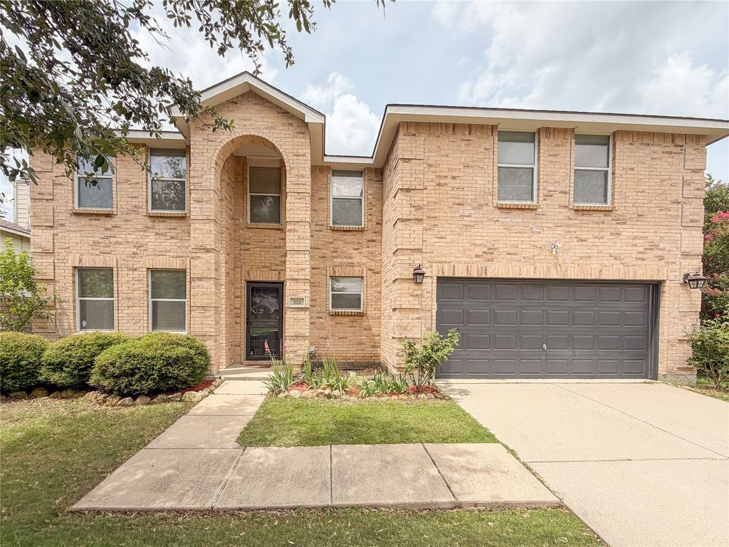 702 Cedar Bluff Drive, Wylie, TX 75098