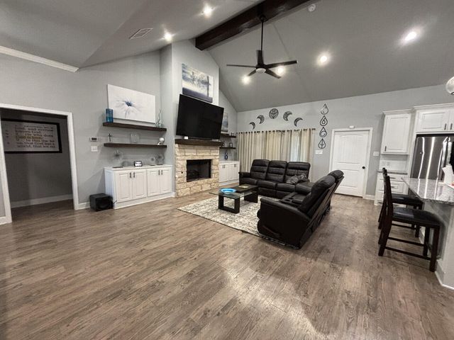 1114 N Gardner Avenue, Lubbock, TX 79416