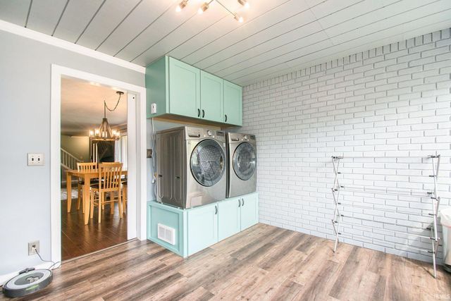 21330 Echo Lane, Bristol, IN 46507