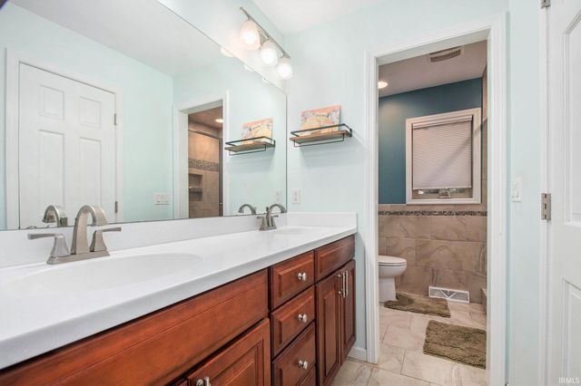 21330 Echo Lane, Bristol, IN 46507