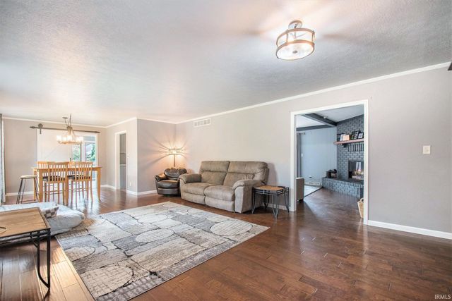 21330 Echo Lane, Bristol, IN 46507