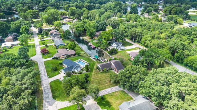 21330 Echo Lane, Bristol, IN 46507