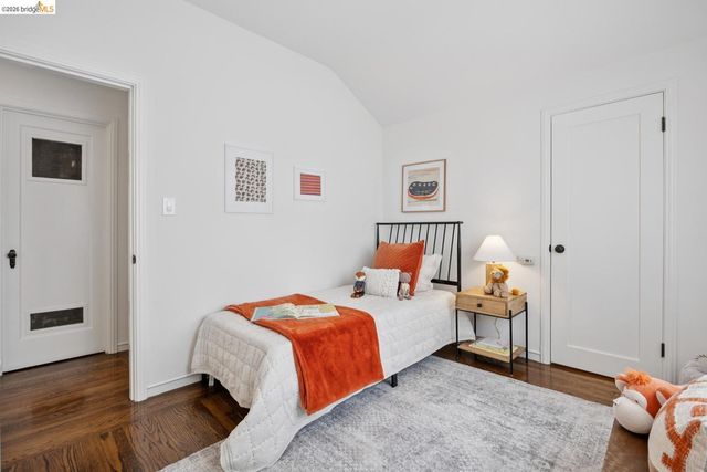 1357 E 25th ST, Oakland, CA 94606