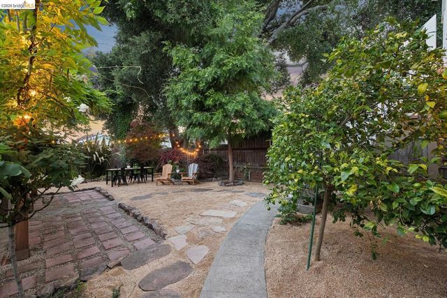 1357 E 25th ST, Oakland, CA 94606