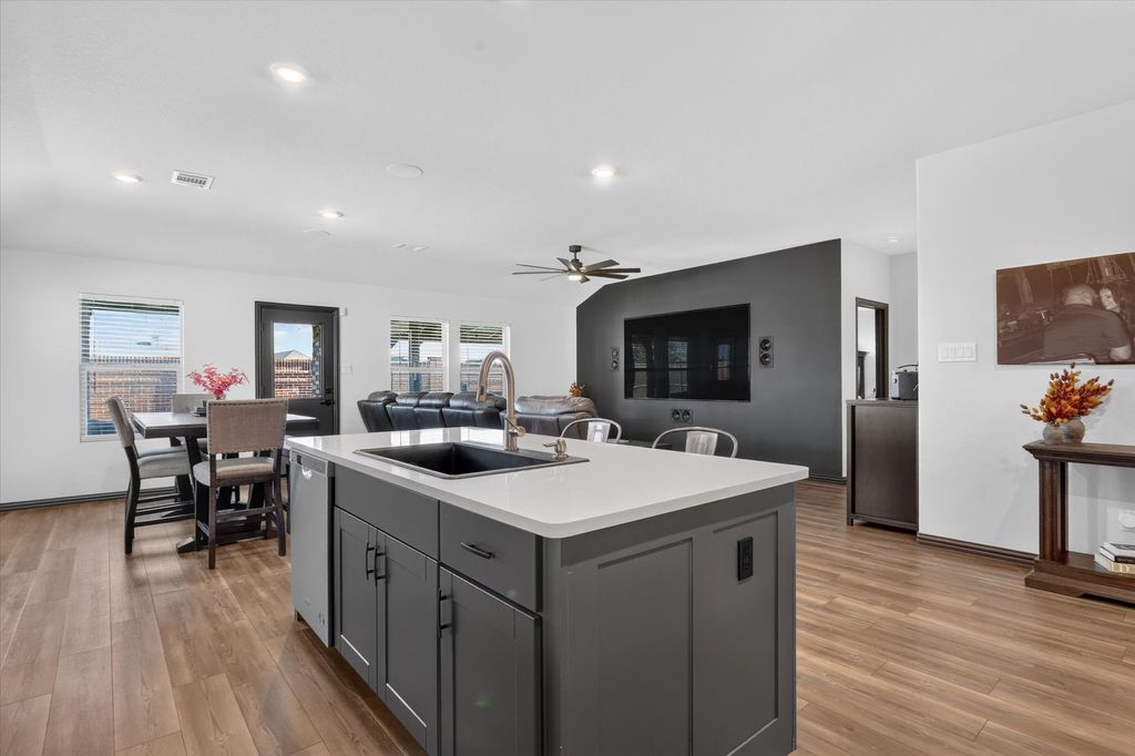 2128 Gill Star Drive, Haslet, TX 76052 — photo 2