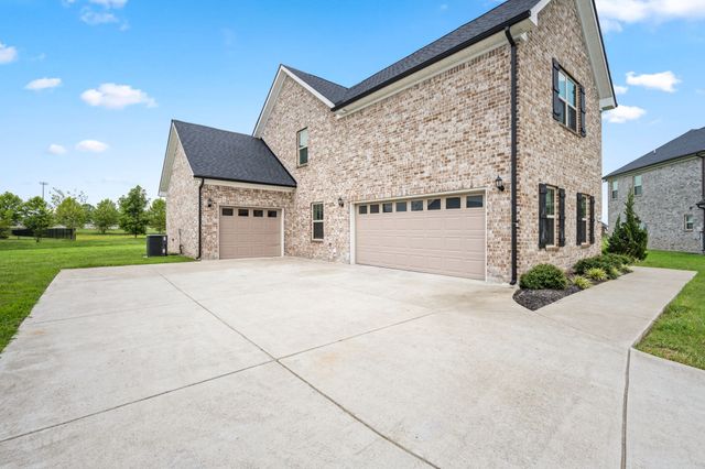 504 Golden Talon Ct, Eagleville, TN 37060