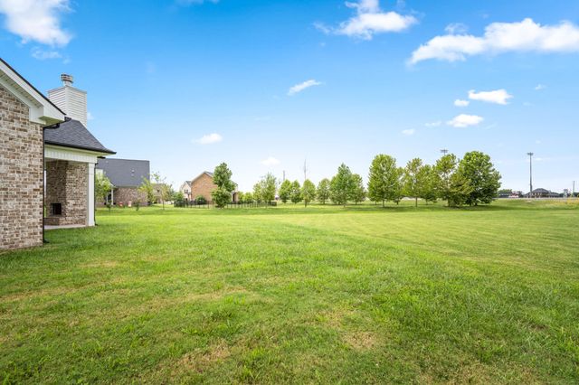 504 Golden Talon Ct, Eagleville, TN 37060