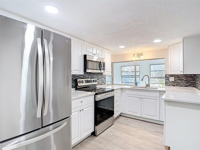 4320 NEWBURY DRIVE, New Port Richey, FL 34652