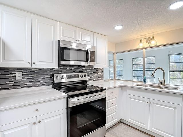 4320 NEWBURY DRIVE, New Port Richey, FL 34652