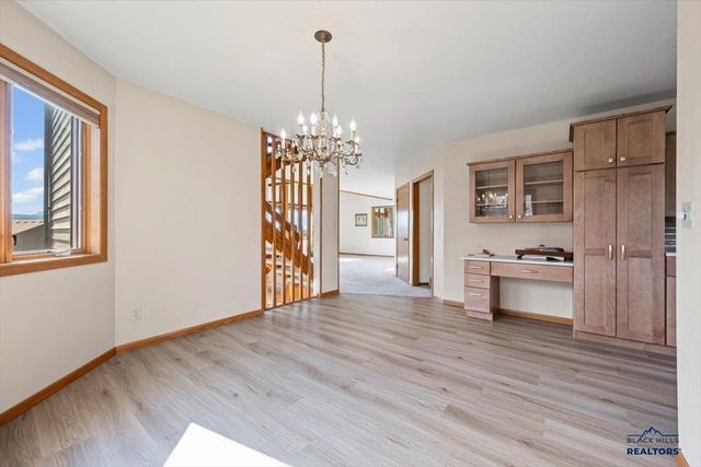 330 FAIRWAY DR, Spearfish, SD 57783