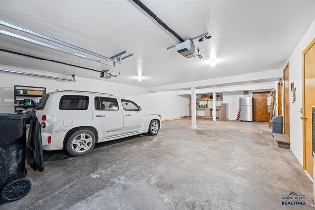 330 FAIRWAY DR, Spearfish, SD 57783