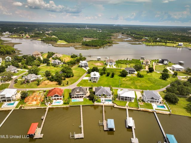 15621 Rue Dauphine Circle, Biloxi, MS 39532