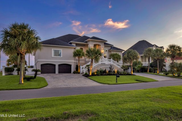 15621 Rue Dauphine Circle, Biloxi, MS 39532