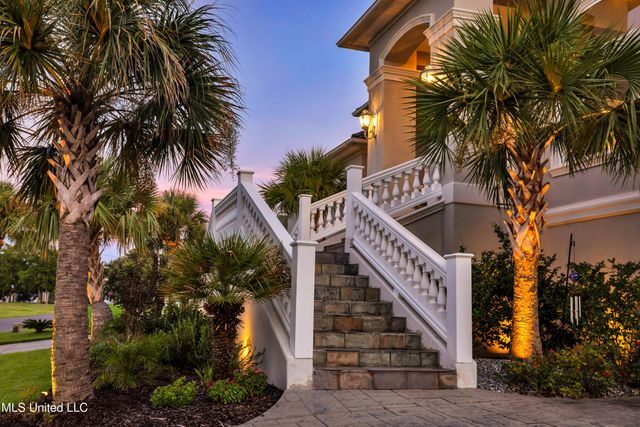 15621 Rue Dauphine Circle, Biloxi, MS 39532