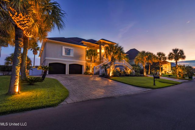 15621 Rue Dauphine Circle, Biloxi, MS 39532