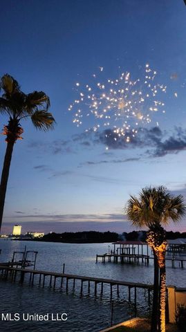 15621 Rue Dauphine Circle, Biloxi, MS 39532