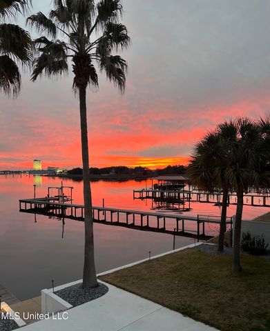 15621 Rue Dauphine Circle, Biloxi, MS 39532