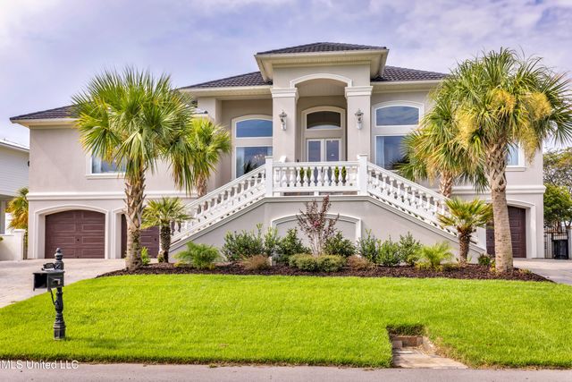 15621 Rue Dauphine Circle, Biloxi, MS 39532