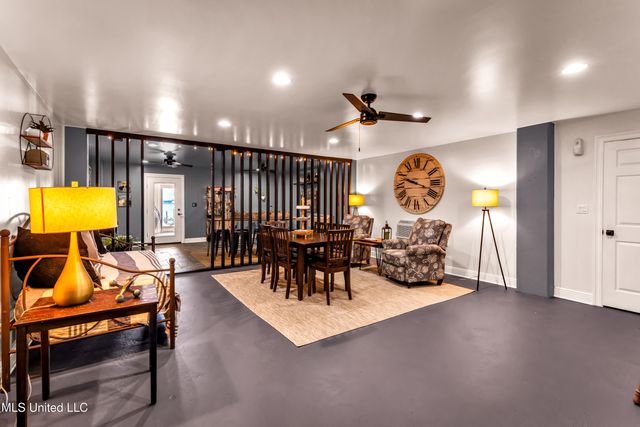 15621 Rue Dauphine Circle, Biloxi, MS 39532