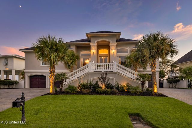 15621 Rue Dauphine Circle, Biloxi, MS 39532