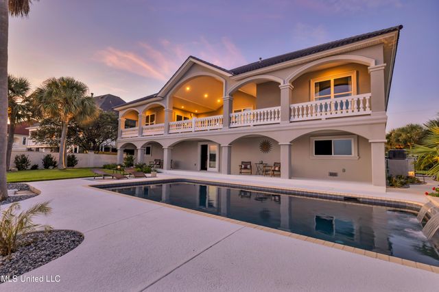 15621 Rue Dauphine Circle, Biloxi, MS 39532