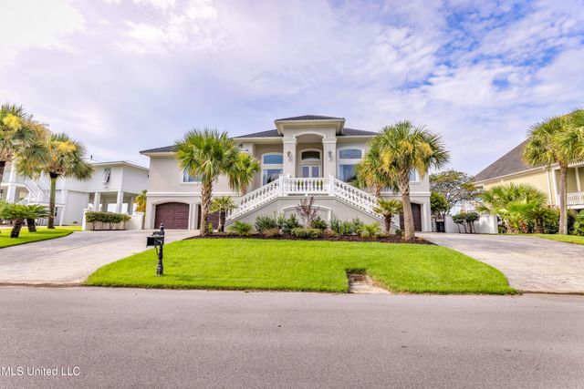 15621 Rue Dauphine Circle, Biloxi, MS 39532