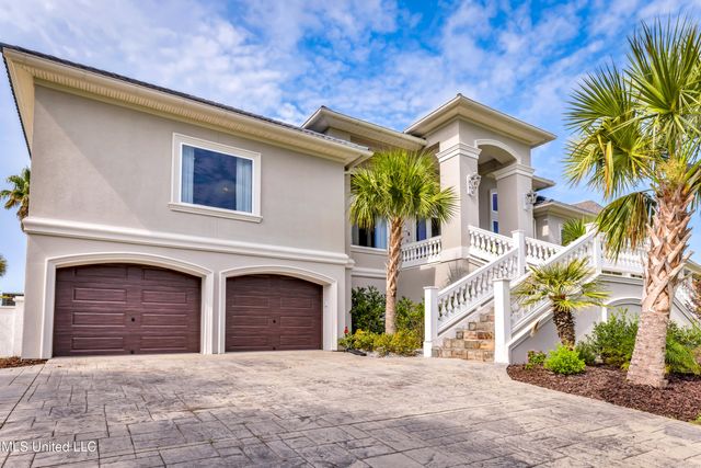15621 Rue Dauphine Circle, Biloxi, MS 39532