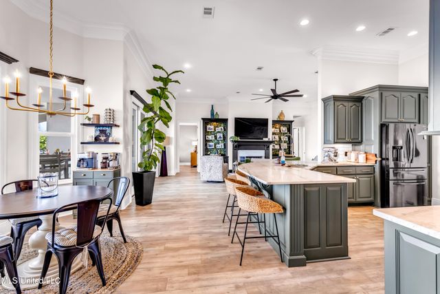 15621 Rue Dauphine Circle, Biloxi, MS 39532