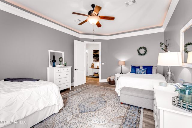 15621 Rue Dauphine Circle, Biloxi, MS 39532