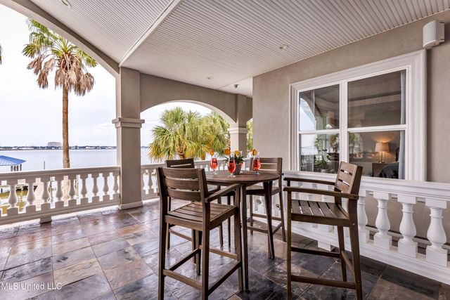 15621 Rue Dauphine Circle, Biloxi, MS 39532