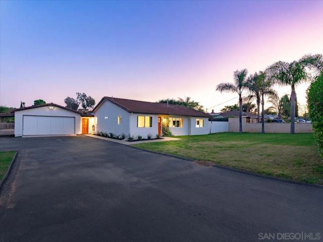 1015 Gamble Ln, Escondido, CA 92029