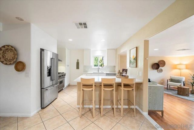 1015 Gamble Ln, Escondido, CA 92029