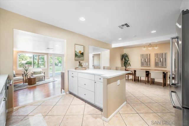 1015 Gamble Ln, Escondido, CA 92029