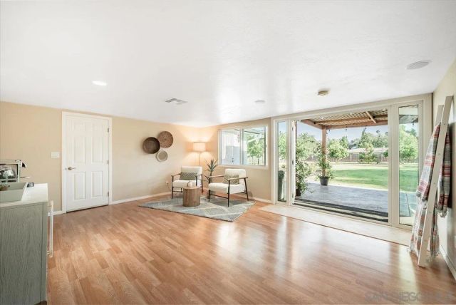 1015 Gamble Ln, Escondido, CA 92029