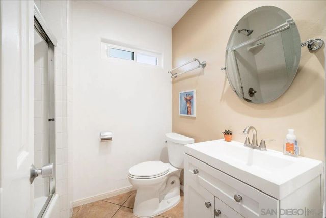 1015 Gamble Ln, Escondido, CA 92029