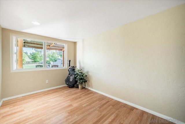 1015 Gamble Ln, Escondido, CA 92029