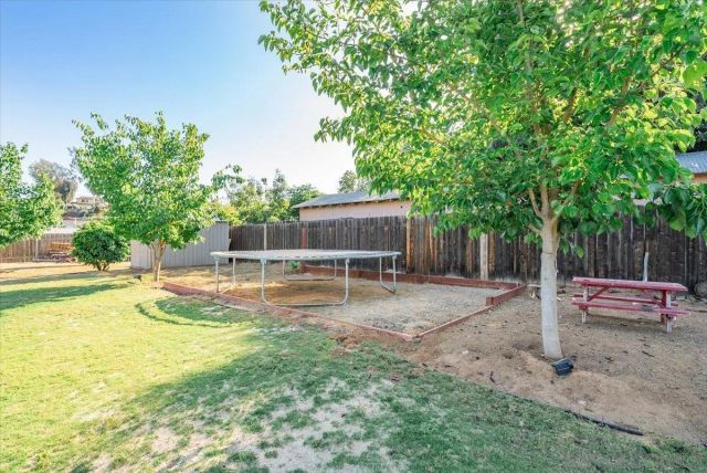 1015 Gamble Ln, Escondido, CA 92029