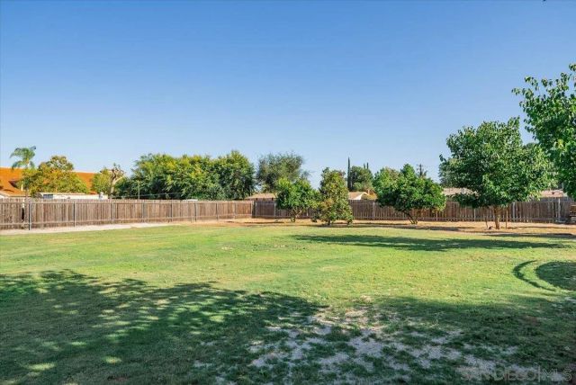 1015 Gamble Ln, Escondido, CA 92029