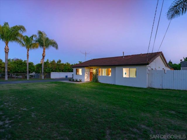 1015 Gamble Ln, Escondido, CA 92029