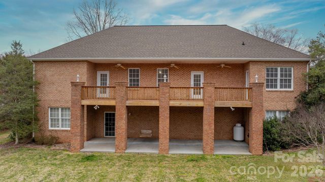 215 Browning Drive, Taylorsville, NC 28681