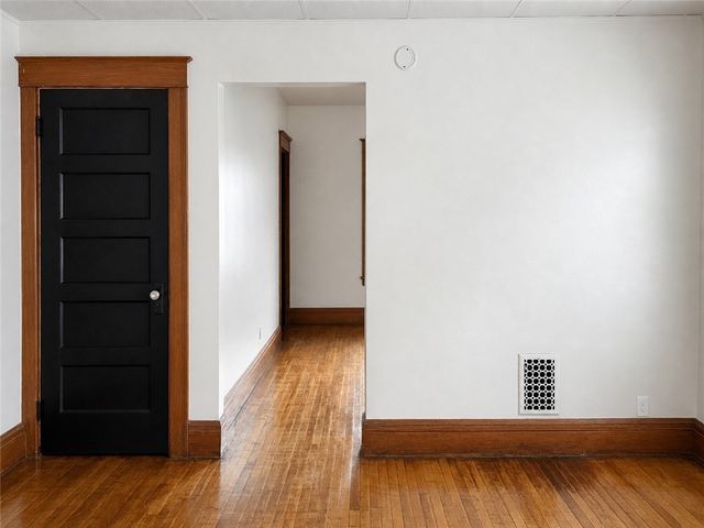 52 Winterroth, Rochester, NY 14609