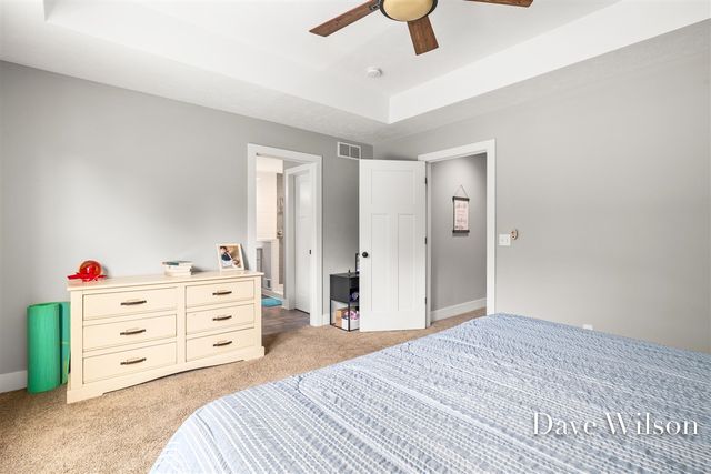 6699 Summer Meadows Drive, Rockford, MI 49341