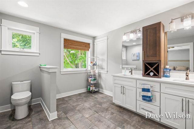 6699 Summer Meadows Drive, Rockford, MI 49341
