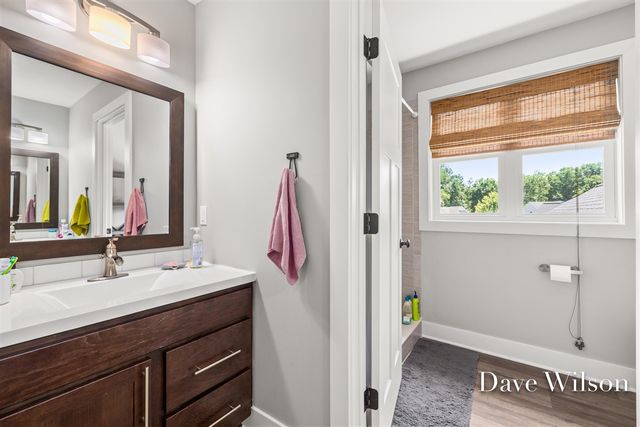 6699 Summer Meadows Drive, Rockford, MI 49341