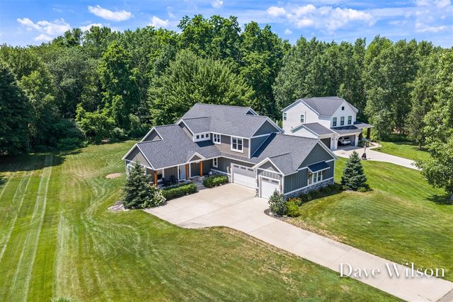 6699 Summer Meadows Drive, Rockford, MI 49341