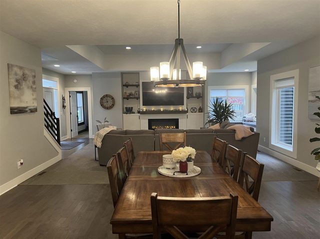 6699 Summer Meadows Drive, Rockford, MI 49341