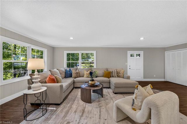 1142 Manning Street, Eden, NC 27288